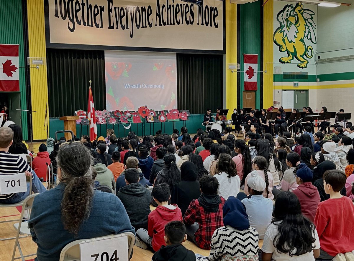 Greenbriar students and families came together Friday to honour our veterans. 🇨🇦 We Remember. <a href="/GreenbriarMS678/">GreenbriarMS</a>