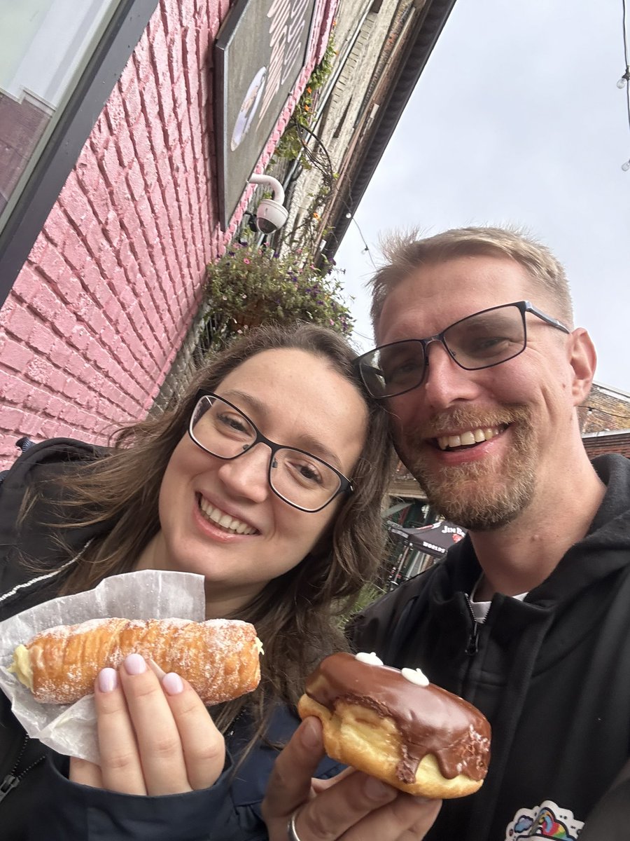 randriksen's tweet photo. @JojobitTweets and I found @VoodooDoughnut. 

#SQLSatOregon https://t.co/vvrnj3JLZX