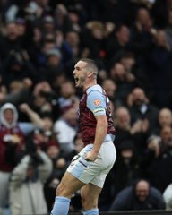 McGinn rockets Aston Villa 2-0 ahead of Fulham