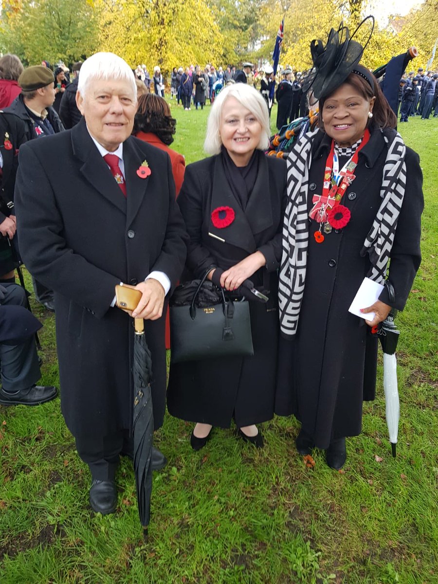 Siobhain_Mc's tweet image. Today we remembered the men,women and children of Mitcham lost in 2 World Wars and in other conflicts. ‘The Legion of the living saluted the legion of the dead’ Our community came together. As always.