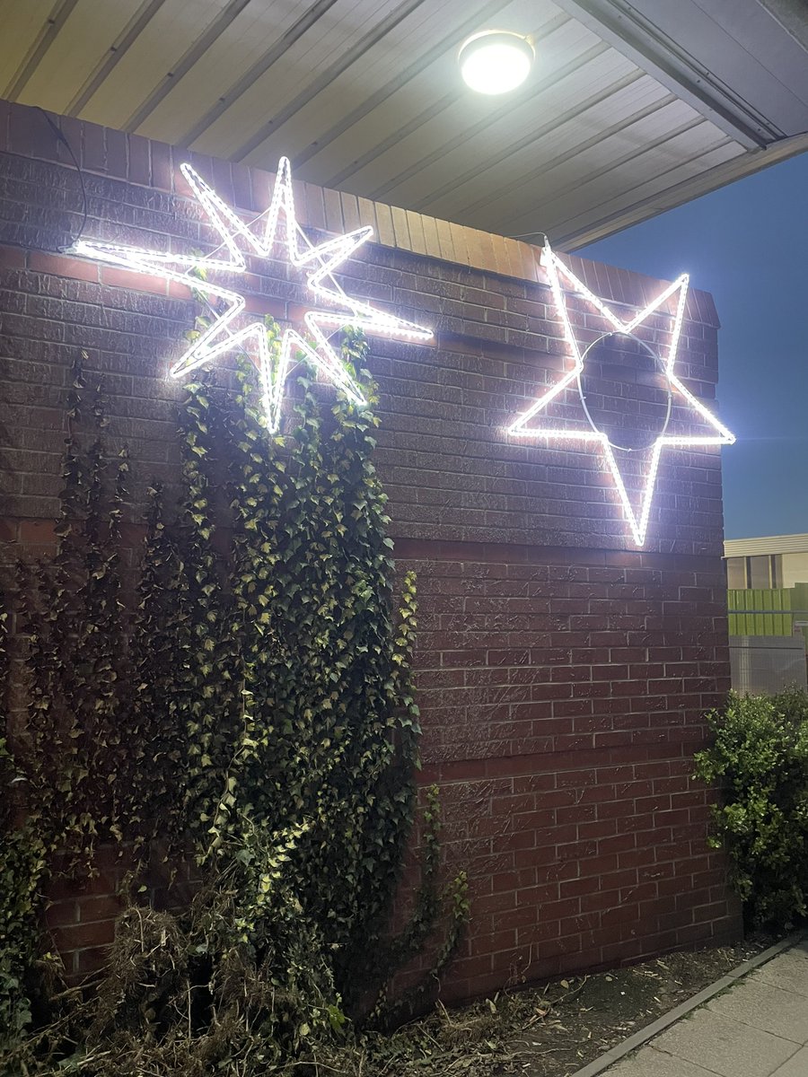 Happy Diwali to all our patients, staff, volunteers and everyone else celebrating today.

To mark the festival of lights,  the stars at our sites in Boston, Lincoln and Grantham have been lit up over the weekend thanks to @ULHCharity