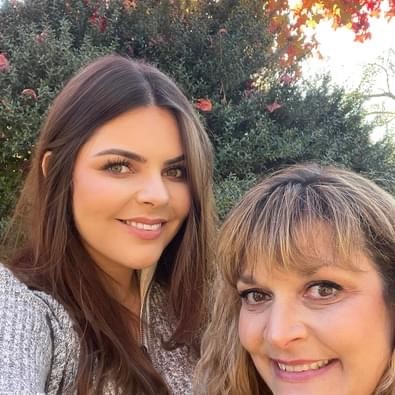 'My mother's story is one of courage, strength, and hope. Denise is more than just my mother; she is a true hero, a warrior who has faced MS with grace, strength, and an indomitable spirit. Her fight is my fight 🧡' #NationalFamilyCaregiversMonth

~Ashley, Denise's daughter