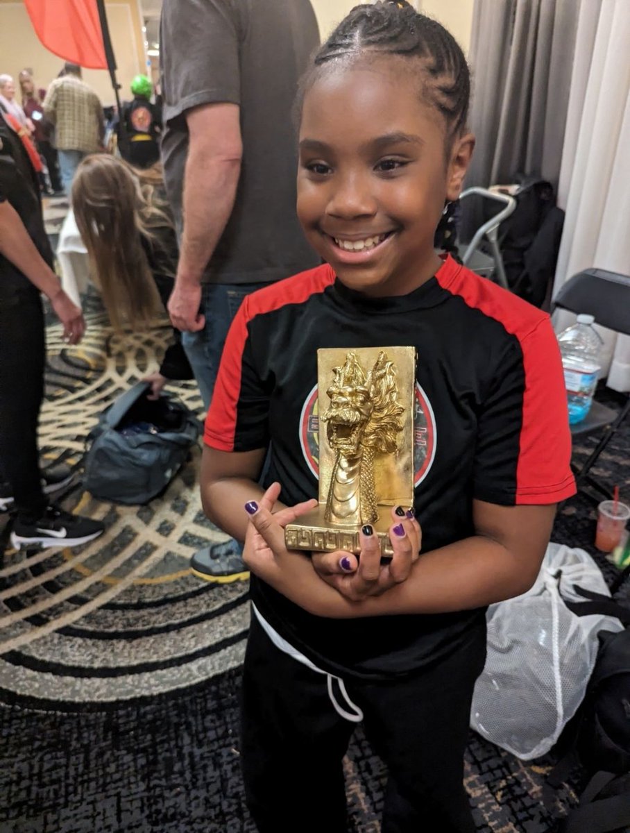 QianaPerry79's tweet photo. World Champ, National Champ, State Champ, she just keeps bringing in the GOLD. She swept the competition GO KRISSY!!!!! #KarateKid #RocsKarateKid #JMarieDesigns @rachbarnhart #DrDillard @Kay_Noire #DillardStrong #FutureSensai #WORLDCHAMP #KarateKris #SuperElite #HappyBirthday WKC https://t.co/ZdTjikndfe