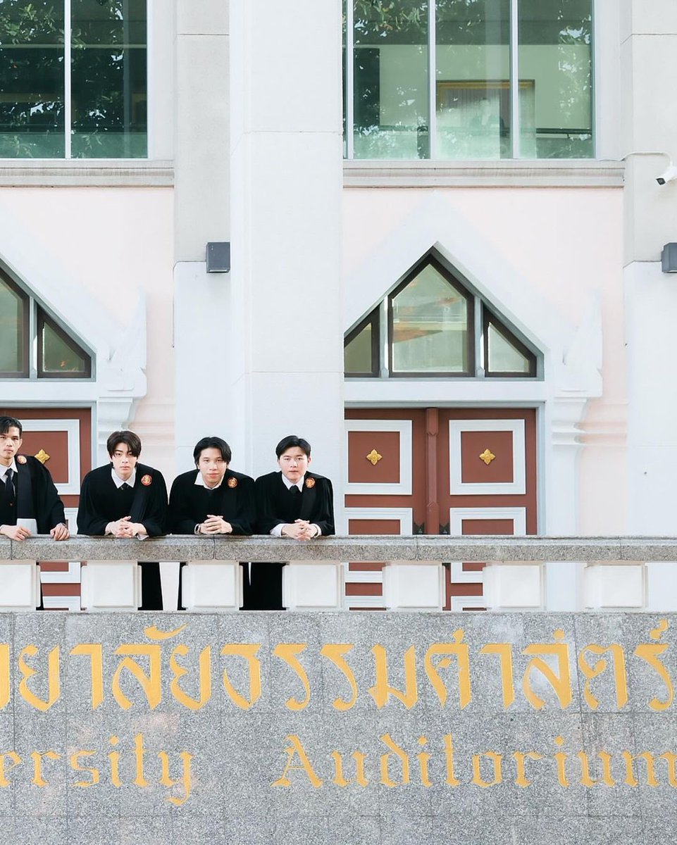 Tonsrnfanclub's tweet photo. 2023.11.12 | bookthns IG update 

🎓🤍

—യ🌱 @mytonsrn ･. ⋆♡ᵎ
#mytonsrn #ต้นรักของศรัณญ์ https://t.co/nlyP4oFdaN