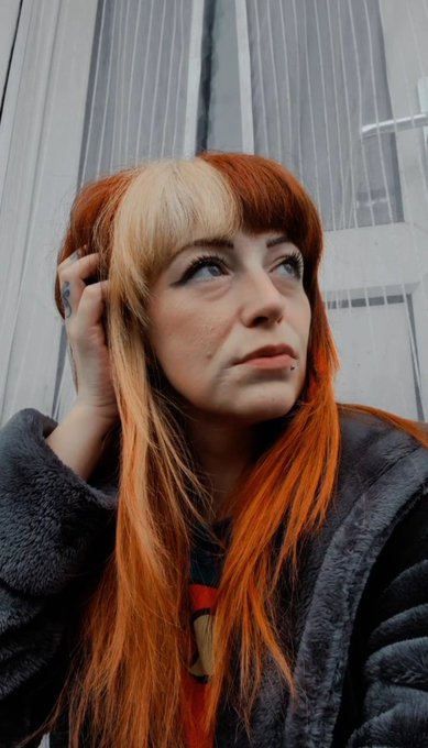 New hair!  Living my best alt girl, wish I was ginger, life 😁 https://t.co/t8erkR1xke<a href="/tag/spiderman"class="tags"><span>#spiderman</span></a><a href="/tag/cosplay"class="tags"><span>#cosplay</span></a>