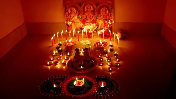 newentschool's tweet photo. Wishing a happy Diwali to all those celebrating today. The festival of light celebrates new beginnings. If you would like to learn more, please click: https://t.co/zk6pXm9CbX https://t.co/rrM31fPNVz