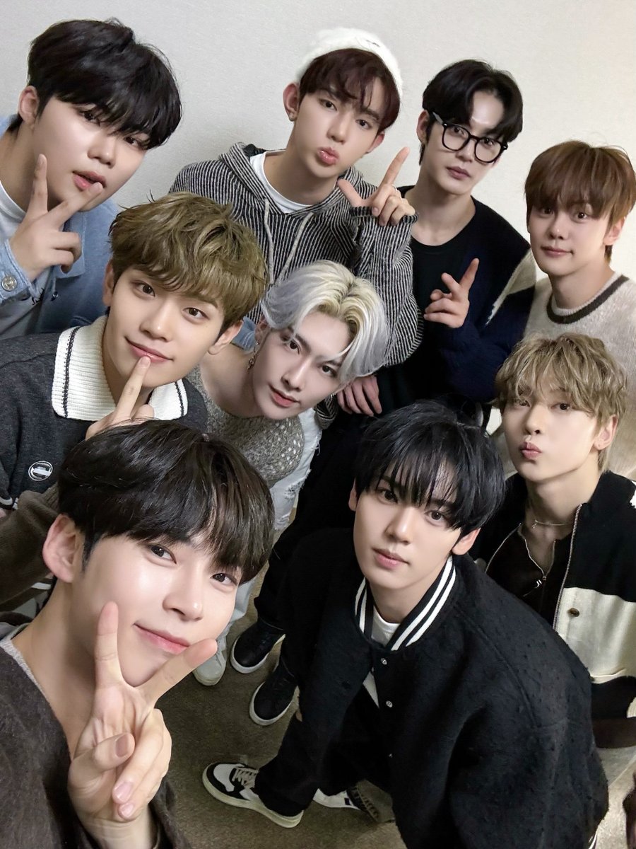 ZEROBASEONE tweet media