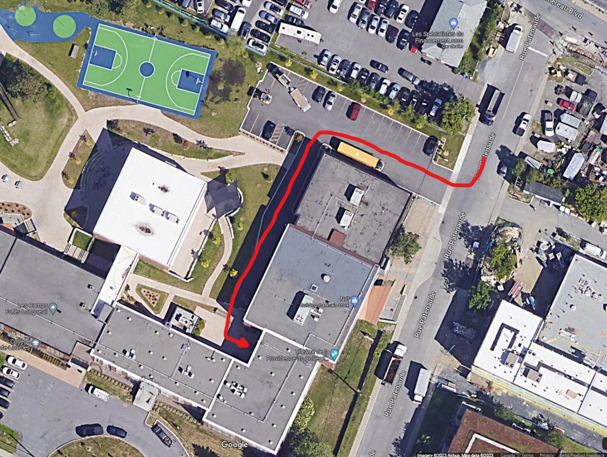Dû à la construction à l’entrée principale du théâtre, pour ceux qui seront sur place aujourd’hui, assurez-vous d’emprunter l’entrée arrière qui donne sur le stationnement.

À bientôt !
