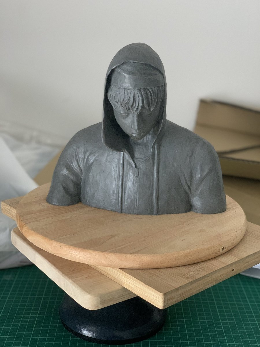 Almost…
<a href="/Azuki/">Azuki</a> @ZAGABOND 
#customize #nftart #galleryart #sculptures #exihibitionart #crypto #metaverse #Azuki #beanz #teamazuki