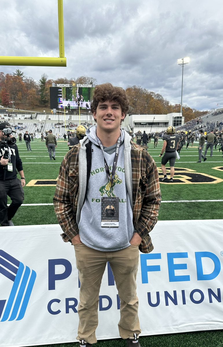 Had a great time <a href="/ArmyWP_Football/">Army Football</a> thank you to <a href="/Coach_Leake/">Austin Leake</a> for the invite! <a href="/CoachJeffMonken/">Jeff Monken</a> <a href="/Coach_Worley/">Cody Worley</a> <a href="/thatchercoach/">Drew Thatcher</a>