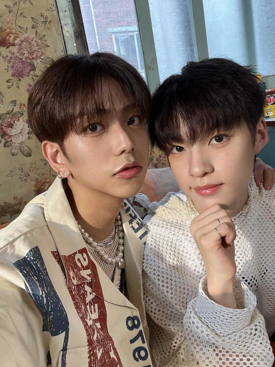 TOZ_YYent's tweet photo. [#ANTHONNY]

わしらのタクちゃんお誕生日おめっと🥰💘
これからもあざとくてかわいいままでいてくれよ🤲
癒しになっとるけんね！！！！

앞으로도 형들을 믿고 우리 
잘헤보장^^
타랑해♥️📮🫰

#TOZ #アントニー https://t.co/gFp8ltMHP5