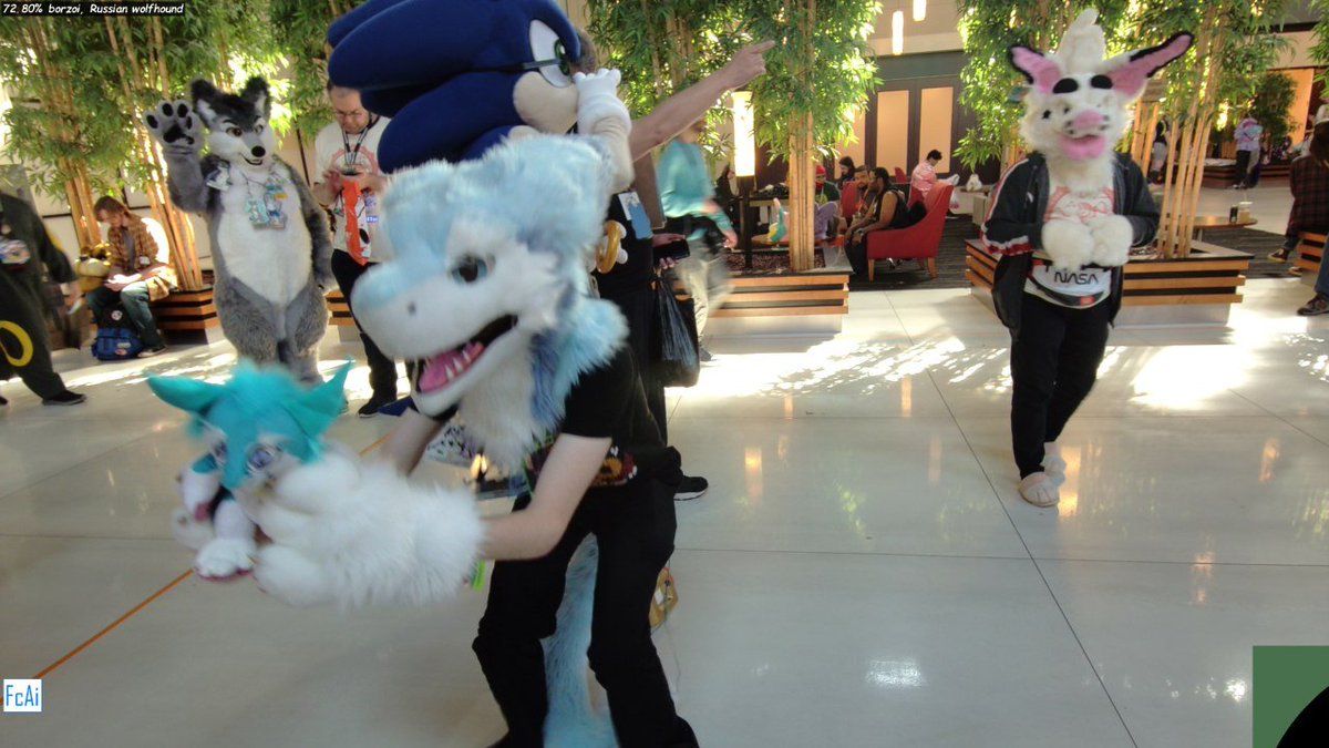 Capessergal's tweet photo. Protect the child.

#fursuit #sergal https://t.co/StmzJSzVMr