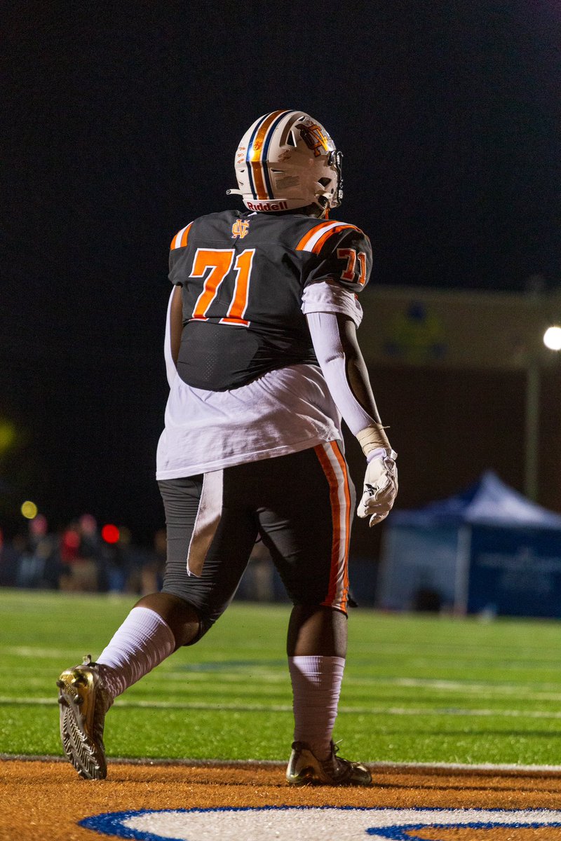 ONyangani71's tweet photo. Senior Year highlights!! Thank you for the best 4 years of my life. @northcobbOLine @NCWarriorsFB @NEGARecruits @RecruitGeorgia @NCHSrecruit 

https://t.co/ysKVRNUdfc https://t.co/WxHg8zJB27