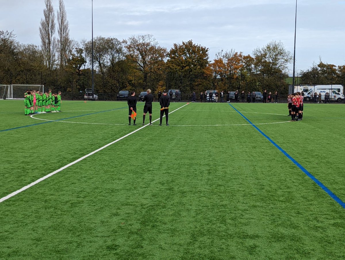 ECFC_Academy's tweet photo. 'We will remember them'. Thanks to @sam_drisc for providing poppies for our U14 players v @FGRFC_Academy this morning. #LestWeForget https://t.co/JQ3ZNbKIEf