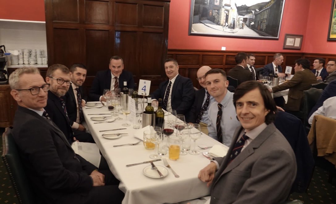 CardiffMedsRFC's tweet photo. Meds OBโs out in force at the County club, to thank Dr Alan Rees for his marvellous support of The Meds . #vpdinner #onceamedalwaysamed ๐๐ท https://t.co/GAQqtTsApJ
