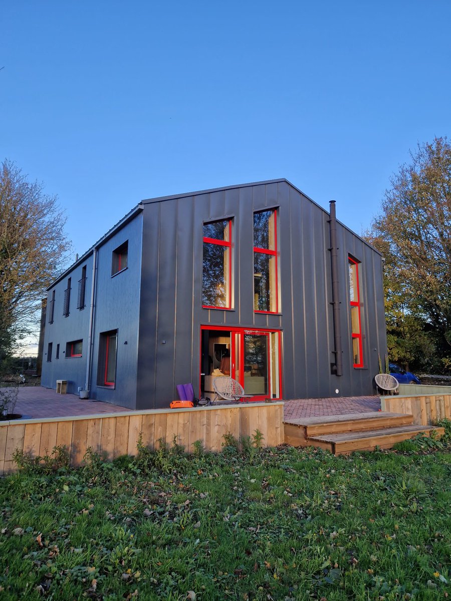 Thanks to Mark for opening his EnerPHit class Q barn  for the @AECBnet and #iPHopendays
In Maidstone.
See project ID7100 on the international database. Timber frame by Passivhaus Contracts, planning and tech design by Conker
#classQ #barnconversion
