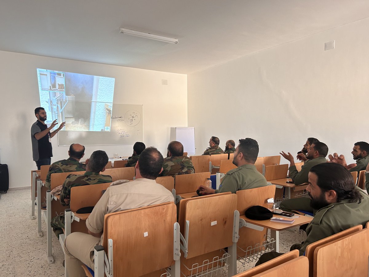 ICRC_lby's tweet photo. First aid is vital to save lives in times of emergencies and crises.
To this effect, the ICRC #Libya #Misrat sub-delegation conducted first aid training for 15 participants from the Central Military Region in #Khoms from November 6th to November 9th. https://t.co/lDc8z2dDWl