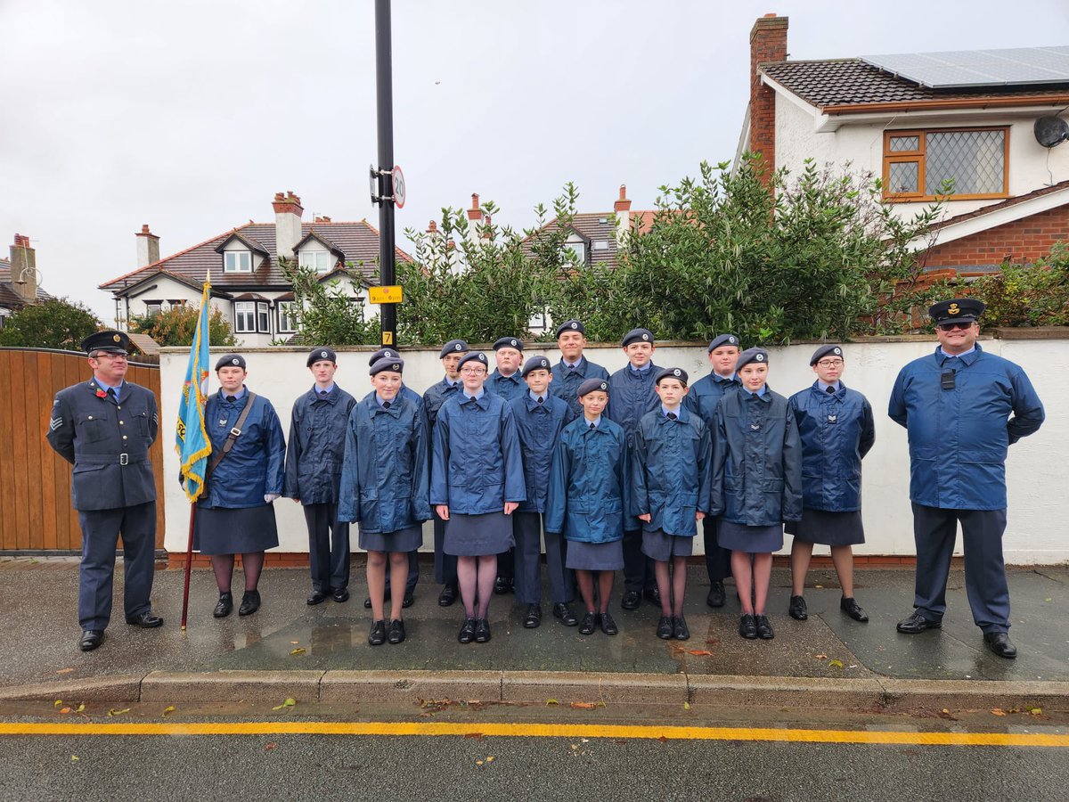 472squadron's tweet photo. A massive thank you to all the cadets and staff that attended this years Remembrance Parade. The Reviewing Officer Captain Hugh Daglish RN commented on how smart you all looked. Despite bad weather, we managed a fantastic turn out and you should all be rightly proud of yourself’s https://t.co/zLBbalmGeb
