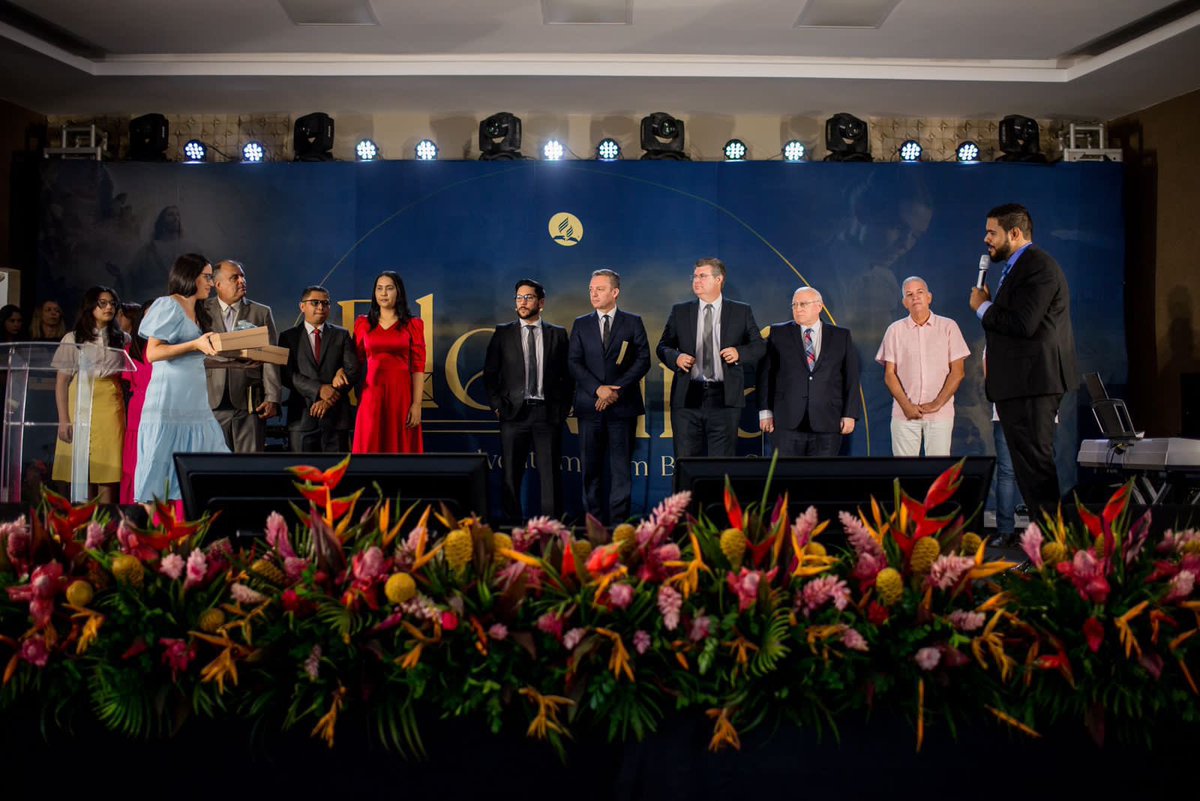 brunoraso's tweet photo. Celebração dos 110 anos do Adventismo em Baixo Guandú na Associação Espírito Santense / USeB.  Igreja presente  na comunidade, levando esperança e transformando vidas.  Deus seja louvado. #EleVirá https://t.co/TTXYeO5g7F