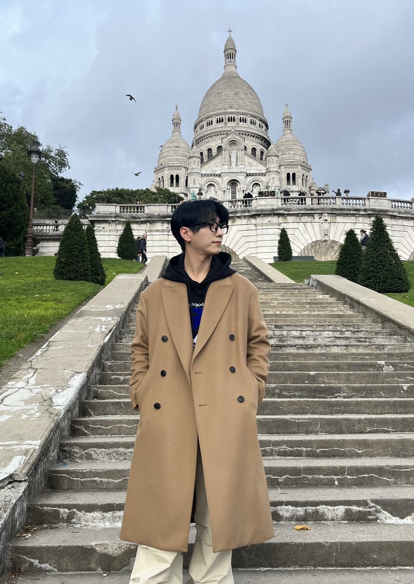 XH_official's tweet photo. Paris part 1.

#건일 #Gunil
#XdinaryHeroes https://t.co/PGCFudeBAJ