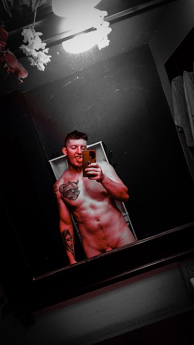 Even in the dark, I shine through! https://t.co/eBVFqiHG3X<a href="/tag/newprofilepic"class="tags"><span>#newprofilepic</span></a>