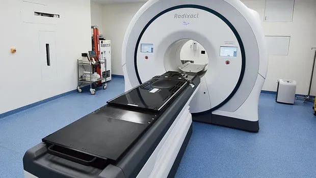 The Gvt has purchased advanced radiotherapy machines for cancer treatment at Parirenyatwa & Mpilo Central Hosp.Funds have also been secured for high-tech radiosurgery devices including gamma Knife machines for complex procedures involving brain,spinal cord & sensitive body parts.