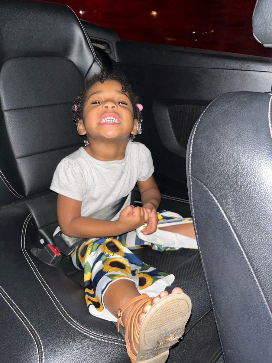RCSD's tweet photo. MISSING CHILD ALERT
The RCSD needs your help in locating a missing child.
3-year-old Brooklyn Scott was last seen on Nov. 12, 2023, around 3 a.m. from the 1600 block of Longcreek Dr. 
If you have seen Brooklyn, please call 911 or contact Crime Stoppers at https://t.co/vpbEOdqfLS. https://t.co/sy12DT0Roq