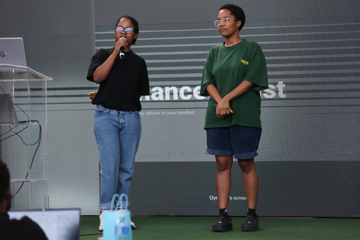 Geekulcha's tweet photo. Team Dynamick built an Ai digital financial literacy VR platform which acts as a financial advisor available to you 24/7 at little to no cost and also offer financial literacy around investments, savings, loans to better your financial life.

#ABGEWHack2023 https://t.co/HLBcDa4qDt