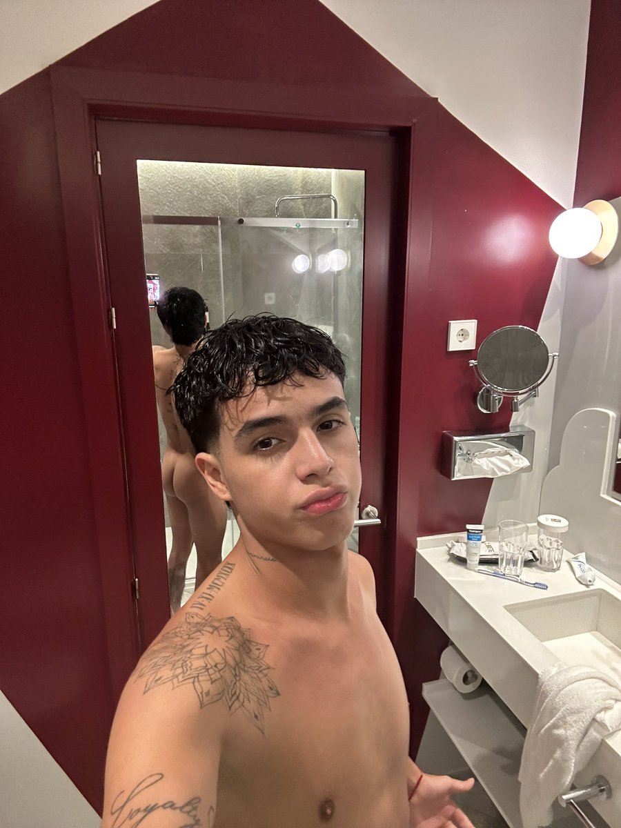 jmanuelmontes25's tweet photo. I come back  Onlyfans  3 usd 😝
https://t.co/tZ2QxAq4H0 https://t.co/azXuCZjsx4