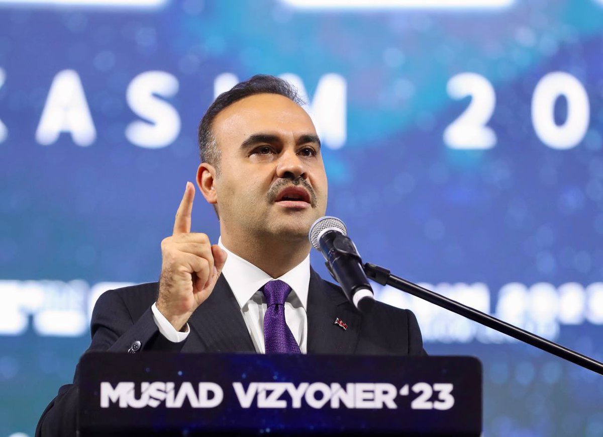 gencmusiad26's tweet photo. MÜSİAD Vizyoner'23  'Biz'in Gücü' Zirvesi programımızı, Bakanlarımız, iş insanları, akademisyen ve toplumumuz her alanında başarılarıyla öne çıkmış isimlerin yoğun katılımıyla gerçekleştirdik. 
@gencmusiad @MUSIAD 
@CahitErtemel @burk_atc https://t.co/pV23x6qN9v