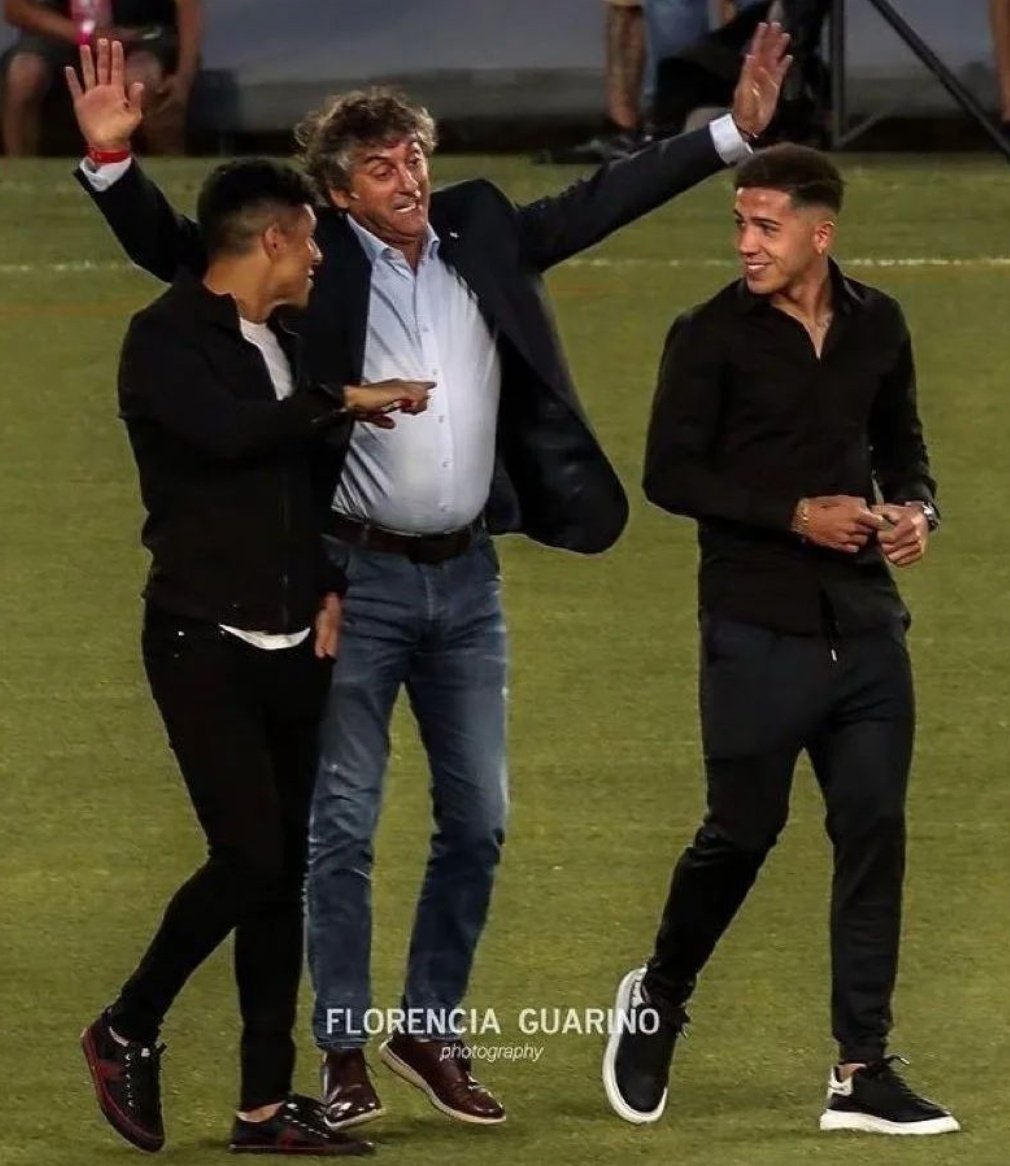 turcocarp's tweet photo. Feliz cumpleaños al hombre que le puso el nombre a miles de pibes que crecieron amándolo con locura y agradecimiento. Igual que nos pasa al resto de los hinchas de River que no nos llamamos como ellos. https://t.co/fMTV5I6Pau