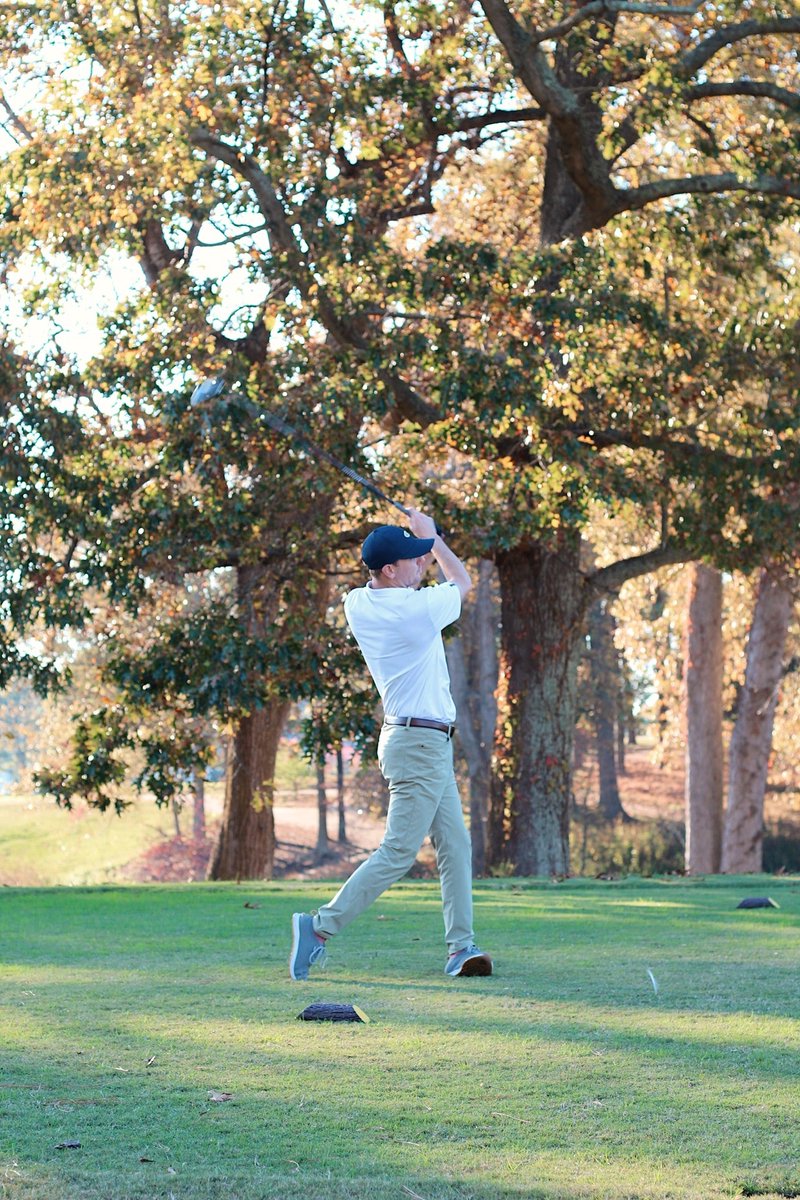 Courses in the Northeast and Midwest may be closing down for the season, but there’s still plenty of golf to be played in Williamsburg. ⛳️ Start planning your trip at the link below. #VisitWilliamsburg

bit.ly/3Qy1C3h 

📸 @madisonclevenstine