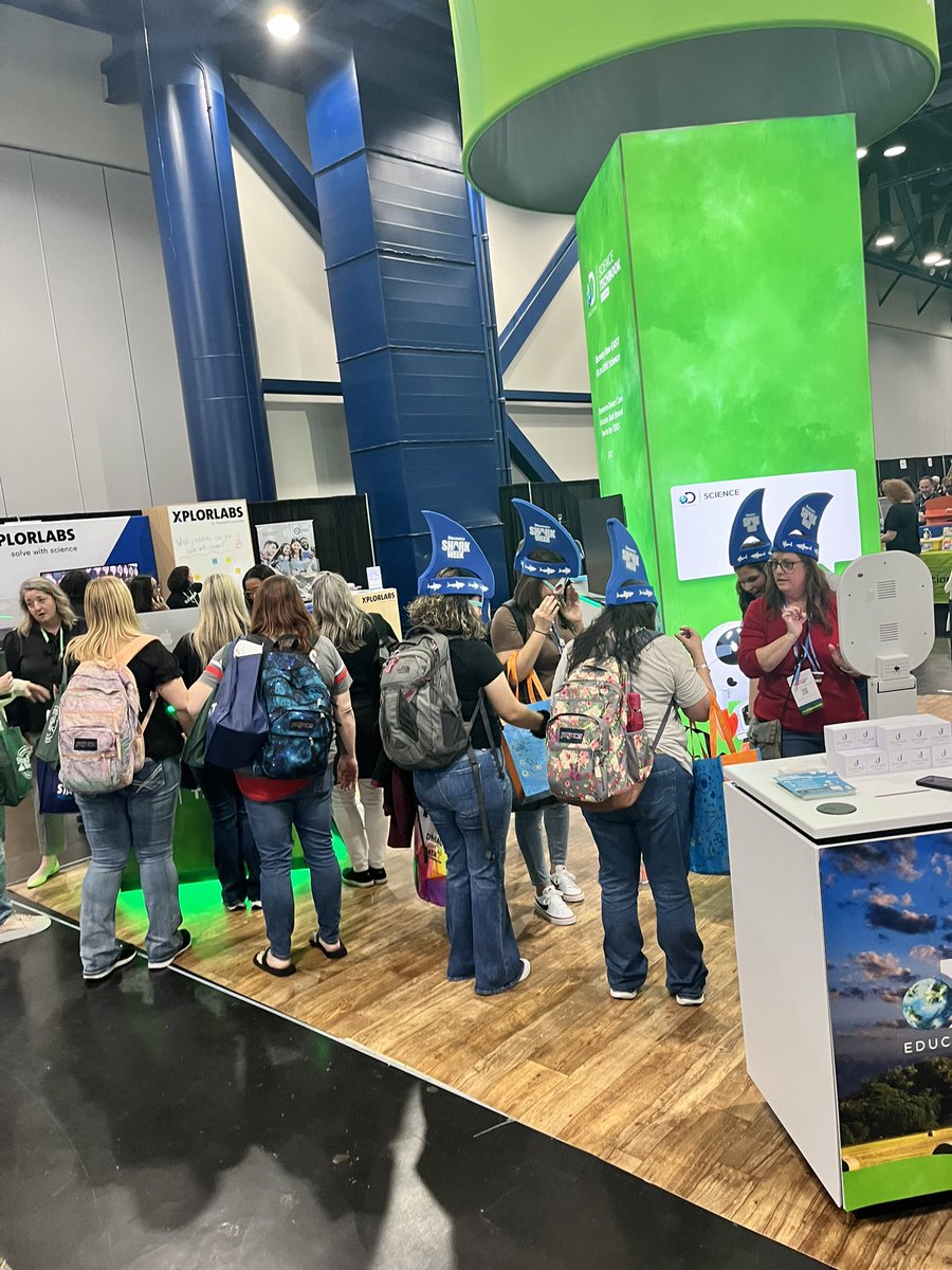 RaquelGruver's tweet photo. I had an incredible time at #STATCAST23 ! Great 3 days of networking and learning from incredible science leaders around the state. @DiscoveryEd #sharkhats https://t.co/0fDMajnUDY