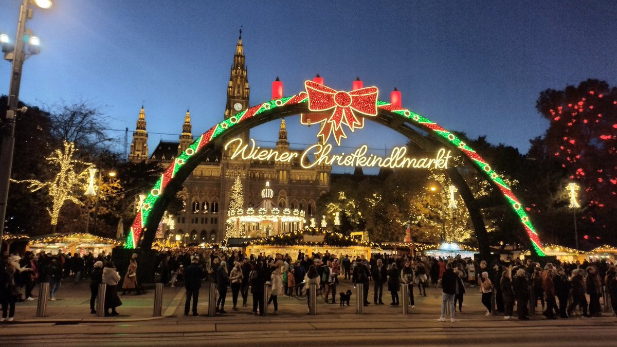 It's already Christmas in Vienna! #viennanow