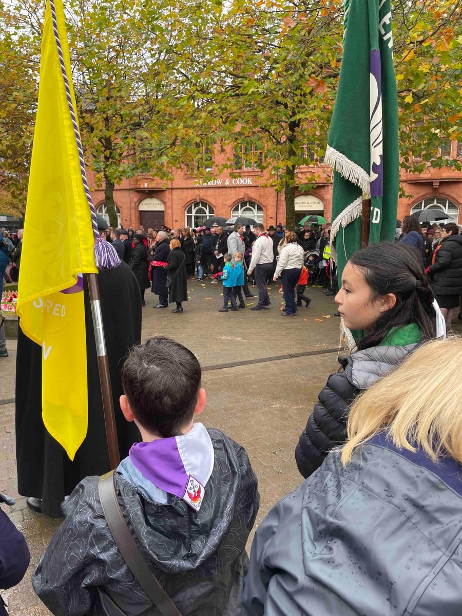 A big Thank you to those who braved the weather to represent St Helens Scout District at Remembrance Parade this morning! ⚜️