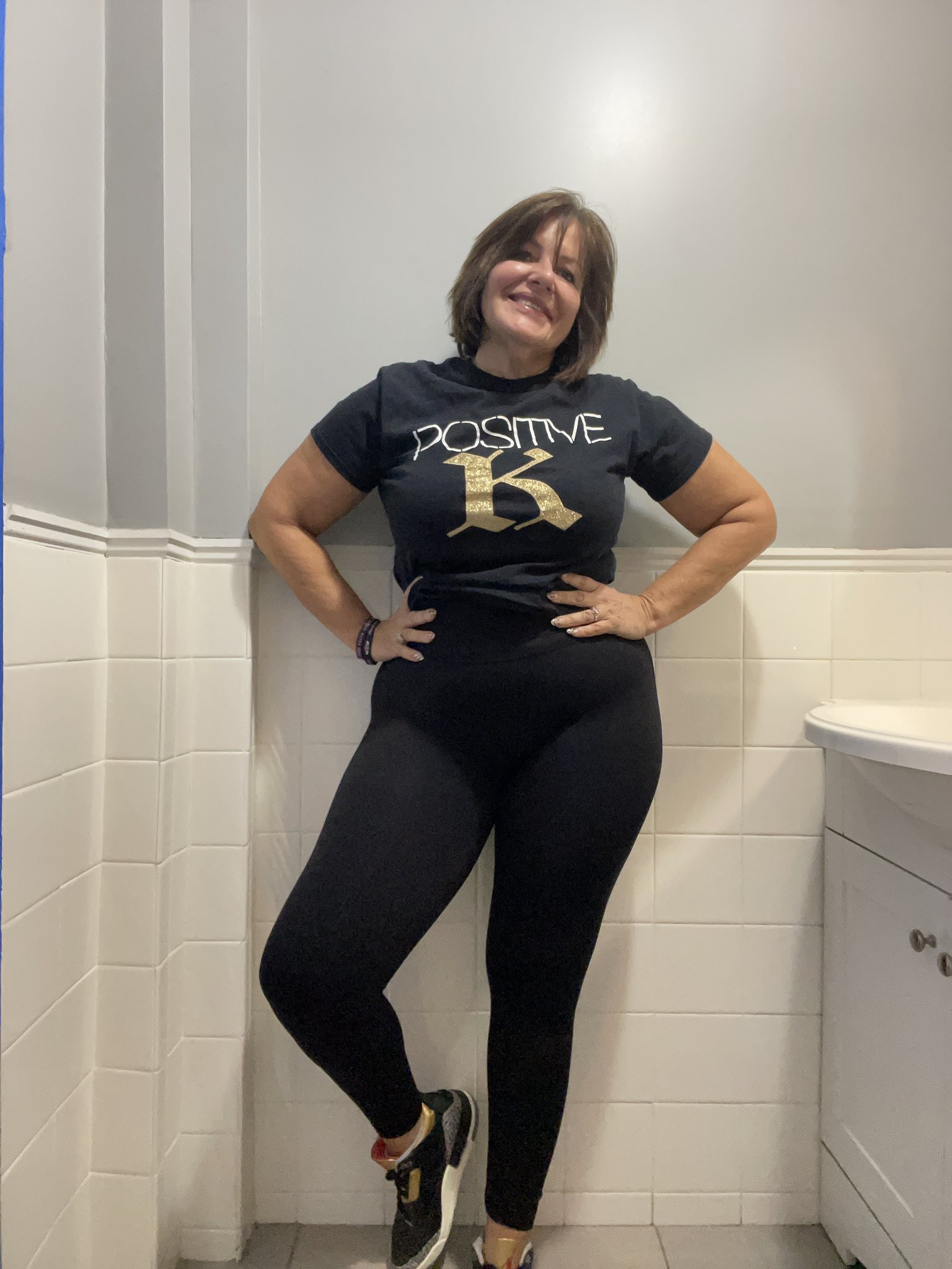 BronxGal62 on X: Happy Sunday. Positive vibes only #THICK #thickFit  #biggirl #sundayvibes #PositiveEnergy #onlyfans #LinkInBio go see what  Under this 😎#curvy #curves t.coa5BGuk3A66  X