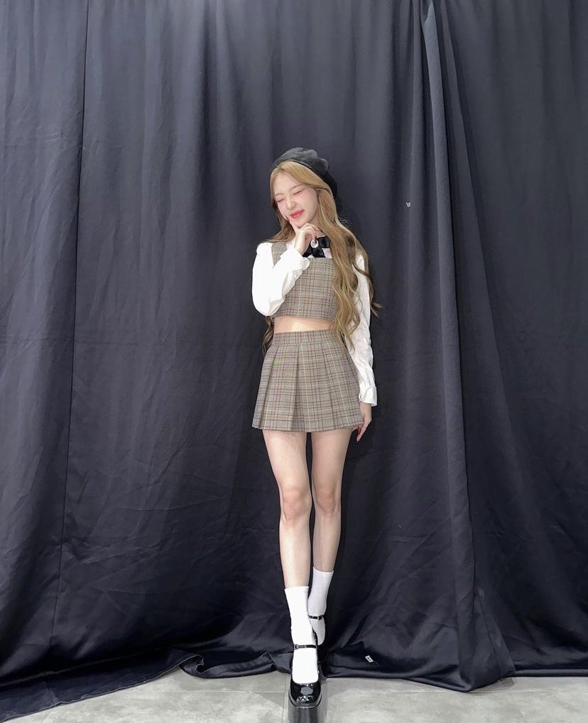 ᖭི༏ᖫྀ tweet media