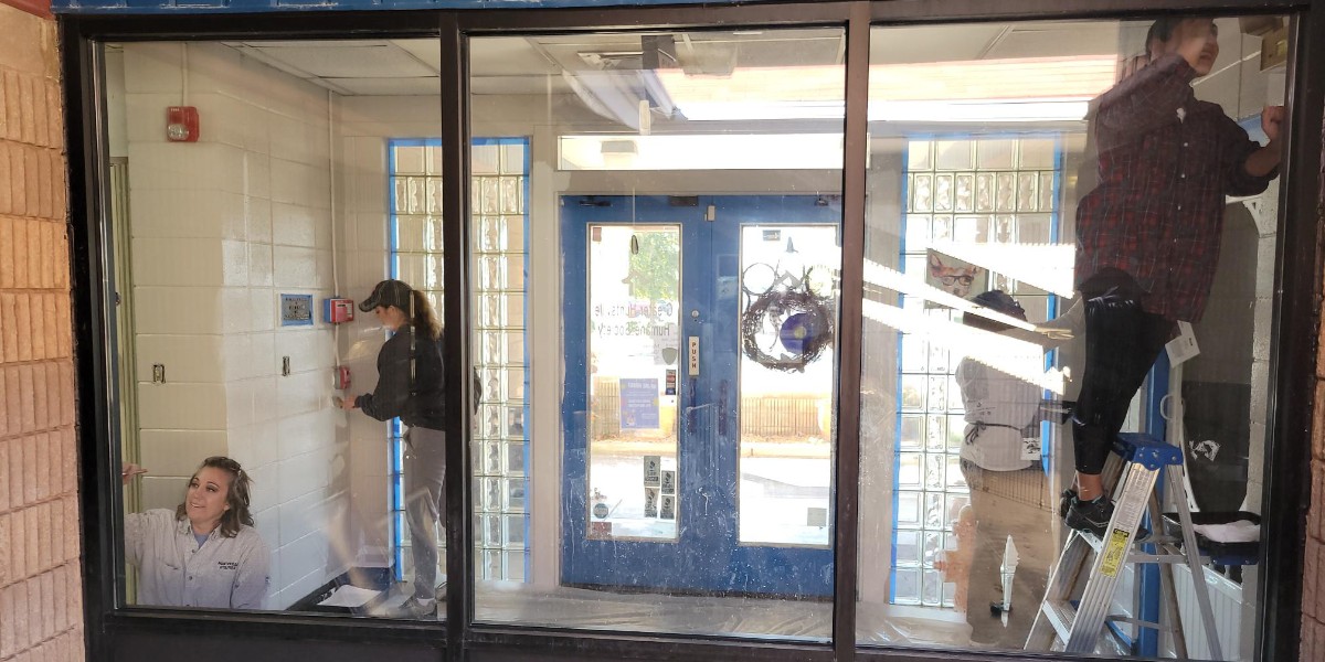 HSVUtilities's tweet photo. 🐶 PAINTING FOR PETS! 🐱 Earlier this month, several HSV Utilities employees volunteered to do some much needed painting at the Greater Huntsville Humane Society.

We're proud to support @GHHSpets, and if you're looking for a new furry friend, we hope you'll check them out. https://t.co/zeH1VwTAK2