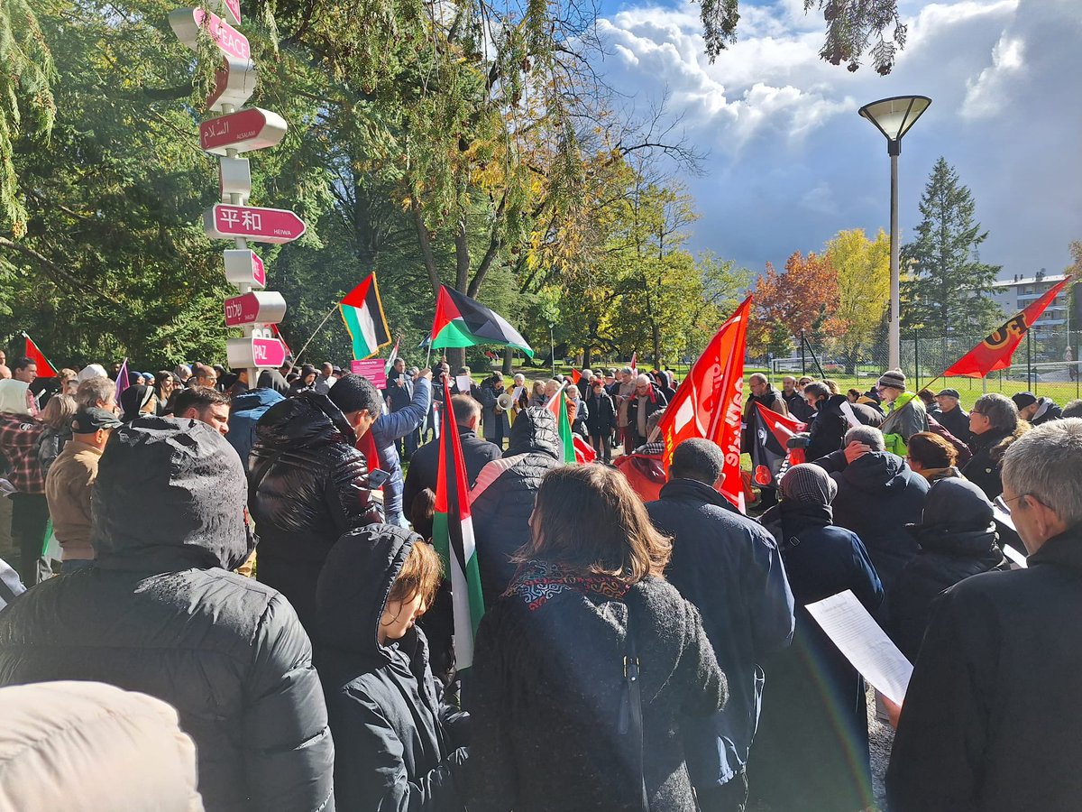 JFDebat's tweet image. Avec les élus #GaucheEcolos de #BourgenB nous manifestions hier pour les victimes de Gaza. Nous sommes rassemblés cet am contre l’antisémitisme. Parce que nos indignations ne sont pas sélectives. Elles s’ajoutent et ne s’excluent pas.
Pas le cas pour tous, ni hier ni aujourd’hui.