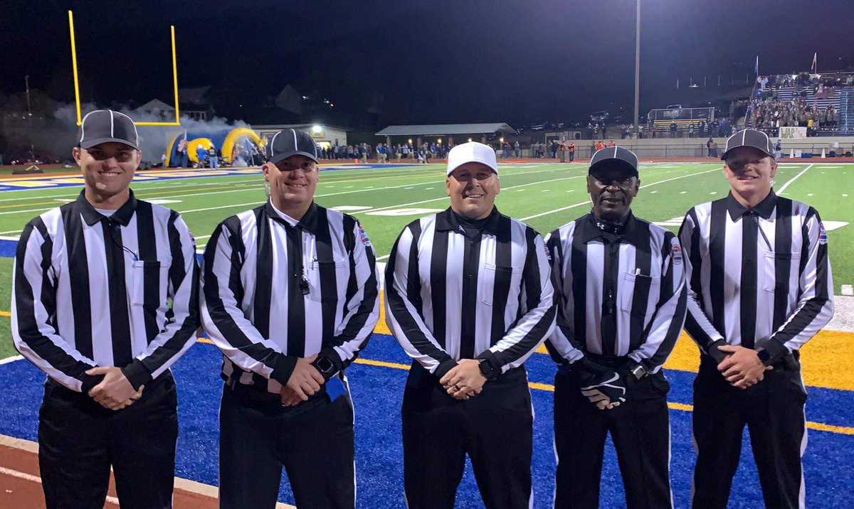 Week 12 🏈 District Championship 🏆 <a href="/CFOA_WhiteHat/">CFOA_WhiteHat</a> <a href="/MSHSAAOrg/">MSHSAA</a> <a href="/SpencerKelly_17/">Spencer Kelly</a> <a href="/CoachAckman/">Chris Ackman</a> @a1dan_7 photo 📸 credit to <a href="/mstawoody/">Mike Wood</a>