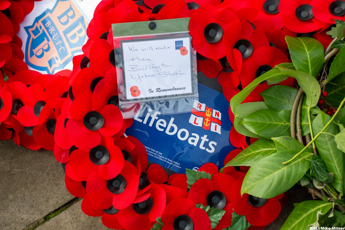 Volunteer crew from RNLI Bridlington Lifeboats joined the Remembrance Ceremony at the War Memorial in Bridlington this morning. Volunteer crew member Bob Taylor laid a wreath on behalf of the RNLI. 

#britishlegion #volunteer #rnli