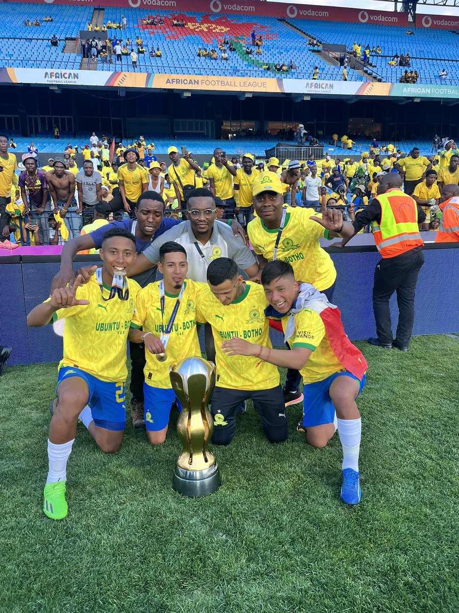 GM_KekanaJr's tweet photo. CHAMPIONS!!!!!!!!!

Finally!!!!!😭🔥🔥🔥🔥🔥 https://t.co/IA4sHLjKyz