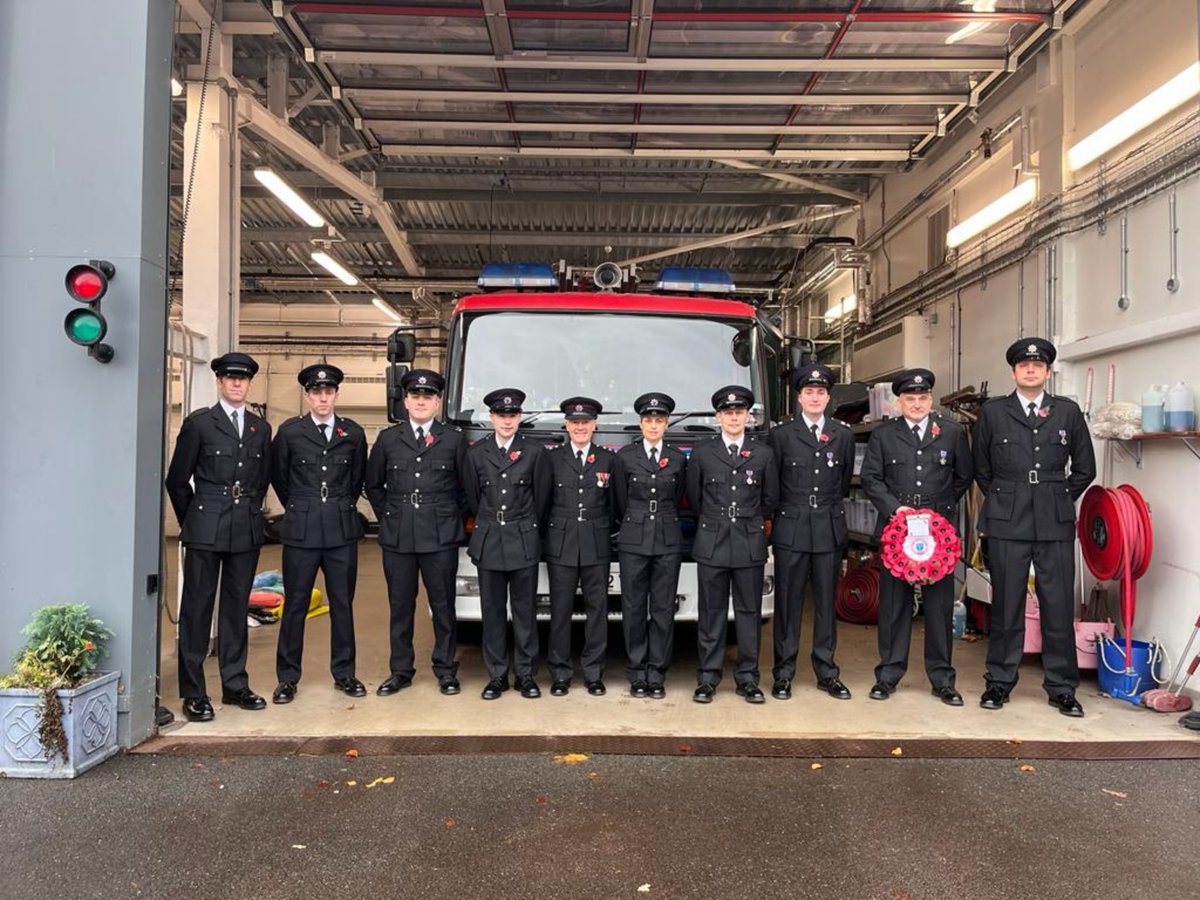 AlsagerFS's tweet image. Firefighters took part in the rememberance parade paying their respects to those who paid the ultimate sacrifice.

They shall grow not old, as we that are left grow old. At the going down of the sun and in the morning we will remember them. #LestWeForget #WeWillRememberThem
