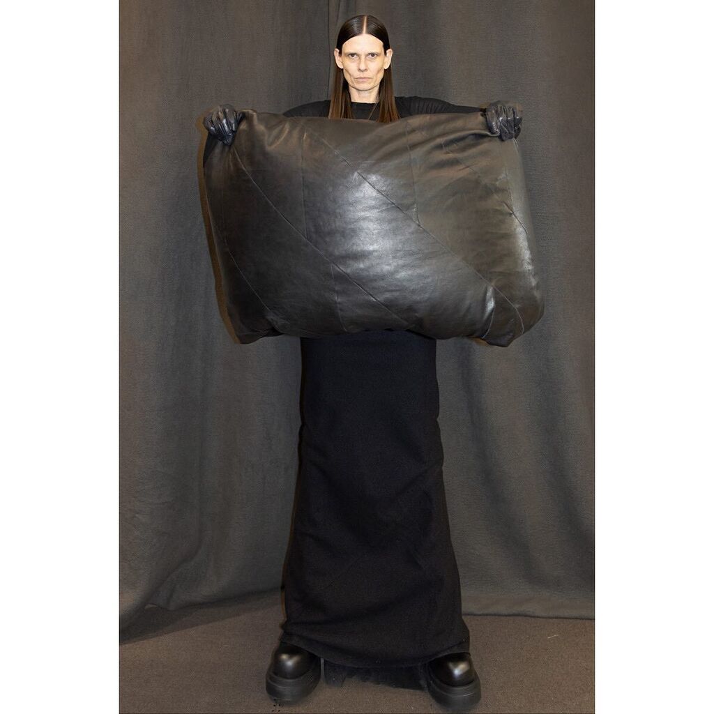 RICK OWENS tweet media