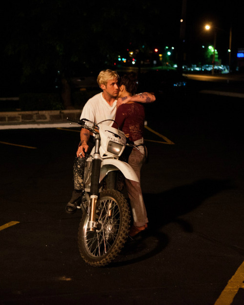 filmdaze's tweet photo. 'The Place Beyond the Pines' (2013) https://t.co/bwXEWu3DHs