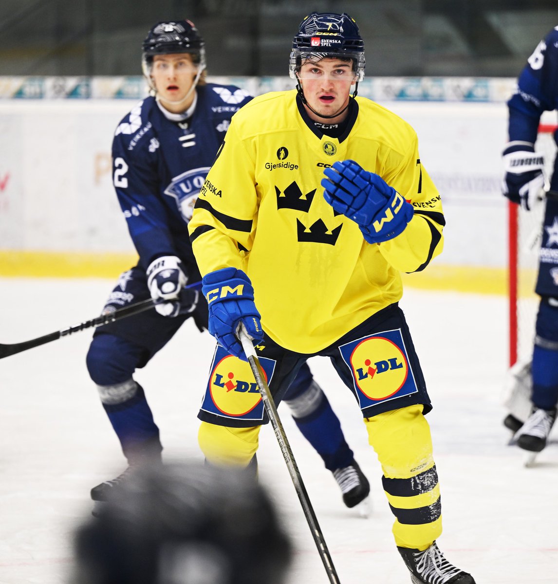 🏆 Juniorkronorna slog Finland med 4-2 och säkrade segern i genrep inför JVM. Full pott!
🇸🇪🇨🇭 3️⃣-0️⃣
🇸🇪🇸🇰 9️⃣-1️⃣
🇸🇪🇨🇿 2️⃣-1️⃣
🇸🇪🇫🇮 4️⃣-2️⃣