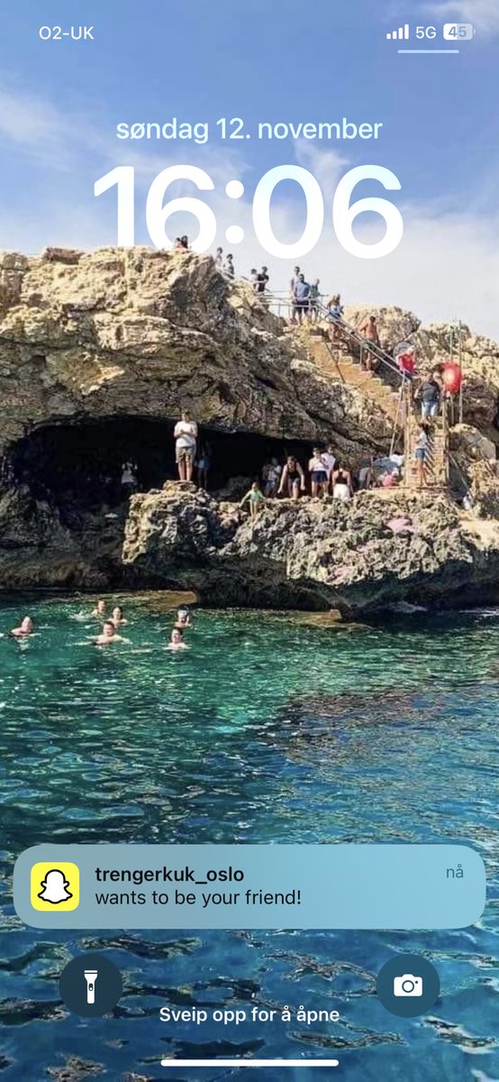 casper.lochert tweet media