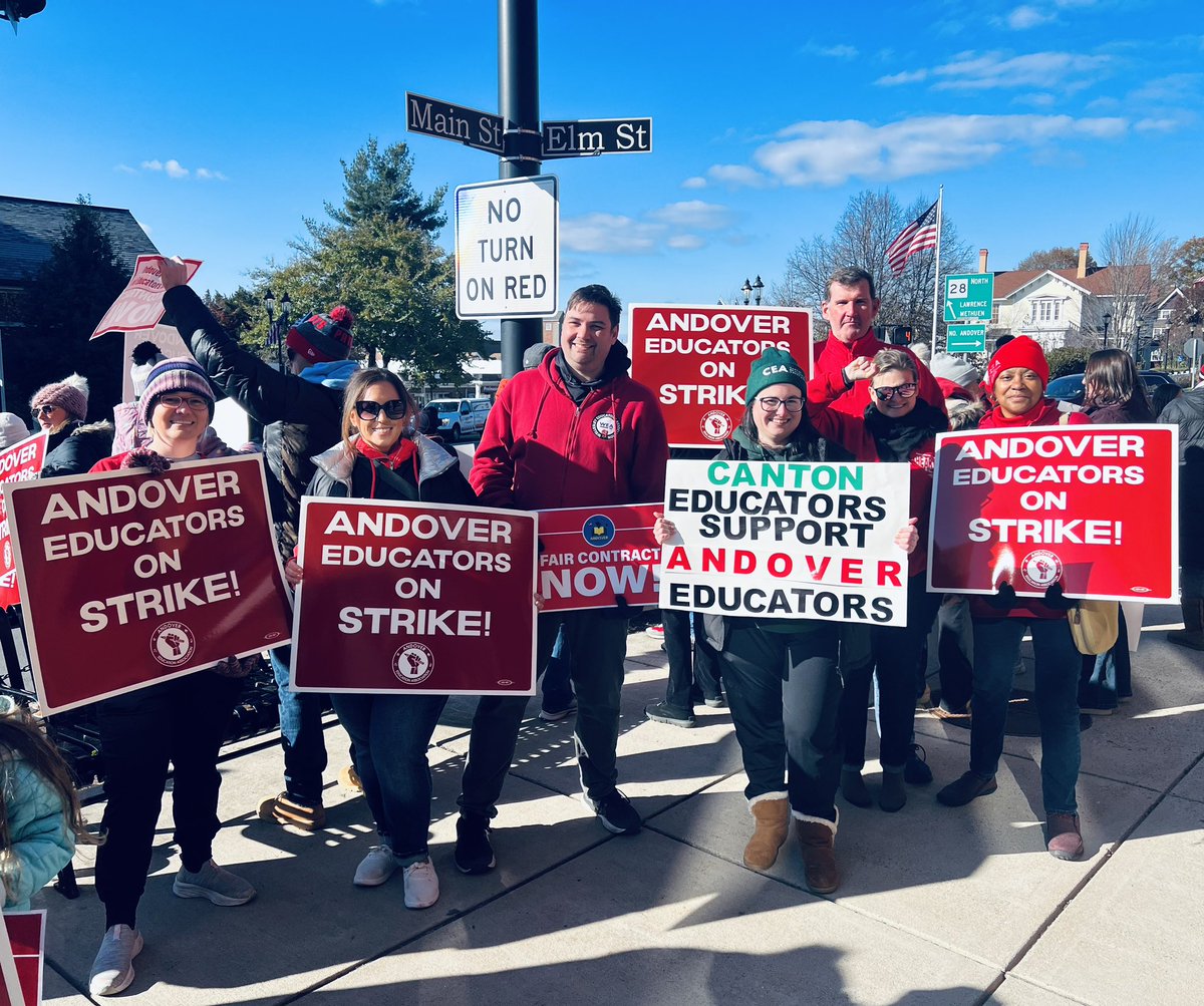 A union united can never be defeated! 

We were proud to help our union siblings of <a href="/AndoverEducator/">Andover Education Association</a> hold the line today as they continued their fight for a fair contract. 
#1u