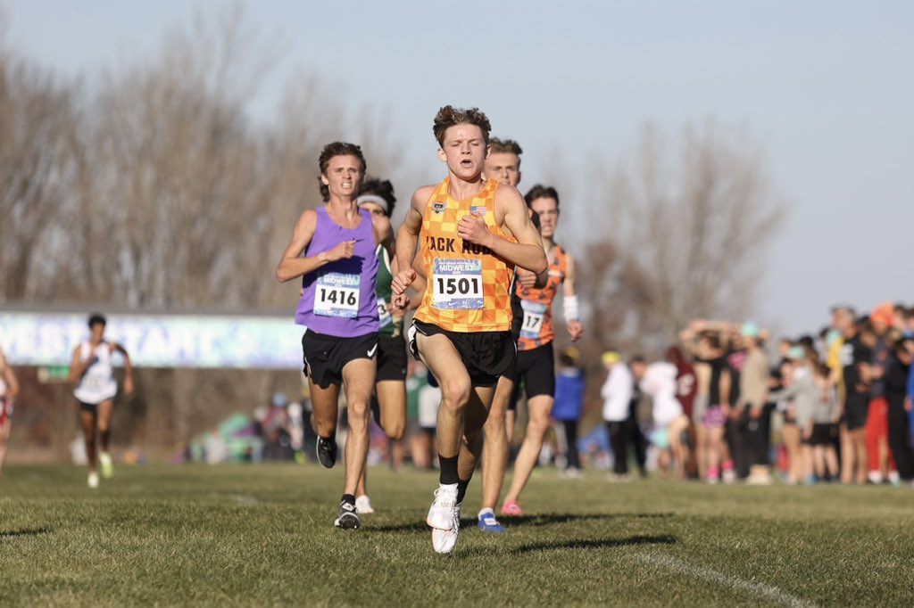 MileSplitIN's tweet image. Cameron Todd is your NXR Midwest Champion with a 14:43.8!

Indiana’s Will Conway close behind in 2nd

📸: @runkeprun