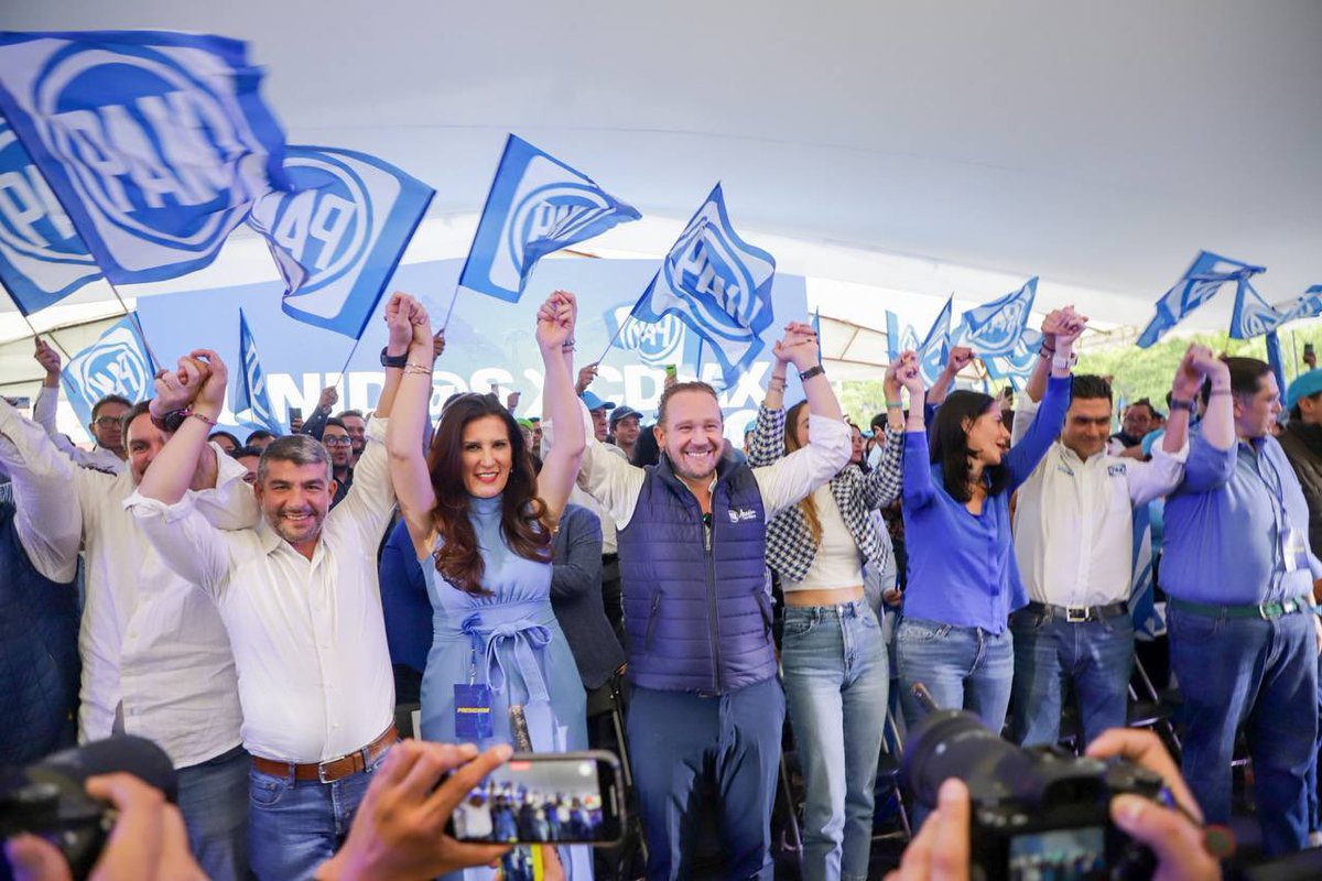 BelmontAdrian's tweet image. 🔵 Las y los PANistas de la CDMX  respaldamos a @STaboadaMx para ser el próximo candidato de unidad para ganar la Jefatura de Gobierno el próximo año. 🗳

¡Unidos y fuertes! ✌🏻 ¡Estamos listos para el 2024! #JefeTaboada